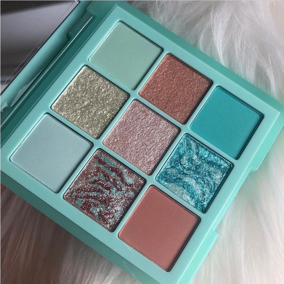 Huda Beauty Mint Pastel Obsession Eyeshadow Palette BNIB - Picture 9 of 16